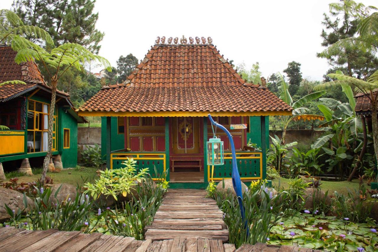 Jadul Village Resort Lembang Zewnętrze zdjęcie